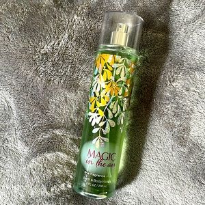 Bath and Body Works Magic in The Air body mist